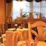Garni Val De Costa Hotel 3*