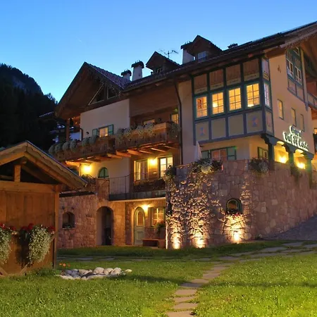 Hotel Garni Val De Costa 3*