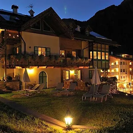 فندق Garni Val De Costa 3*