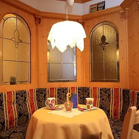فندق Garni Val De Costa كنازاي