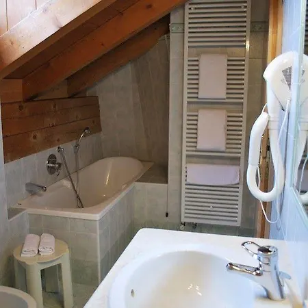 Garni Val De Costa Hotel