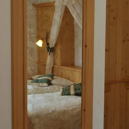 Garni Val De Costa Hotel