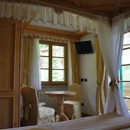 Garni Val De Costa Hotel Canazei