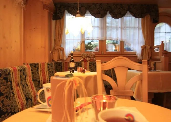 Hotel Garni Val De Costa 3*