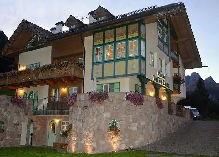 Hotel Garnì Val De Costa Canazei