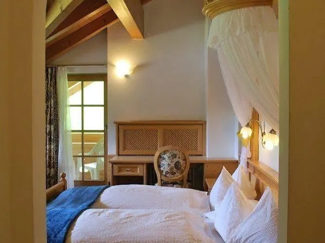 Hotel Garnì Val De Costa 3*